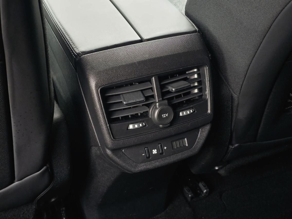 peugeot-5008-2017-diesel-1997cc