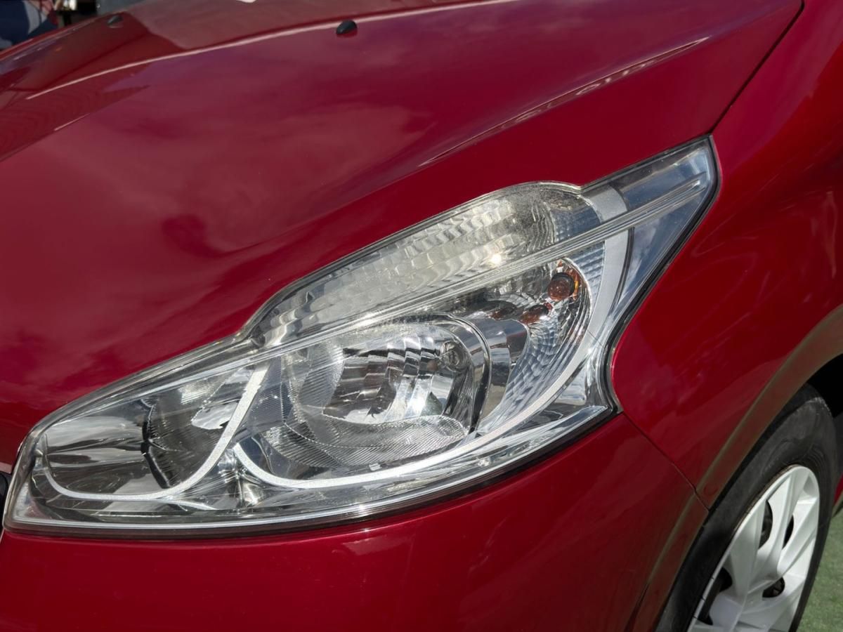 peugeot-208-2015-gasolina-999cc