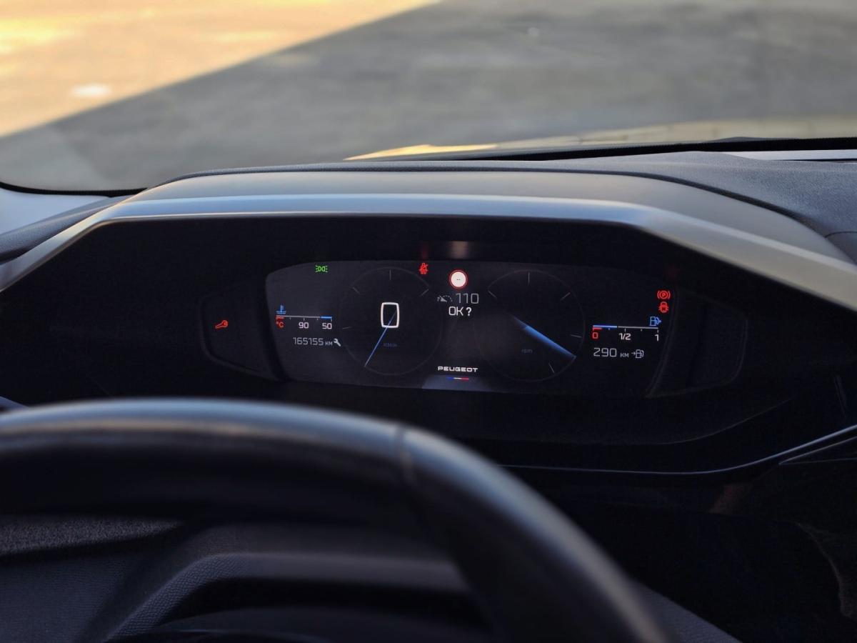 peugeot-308-sw-2022-diesel-1499cc