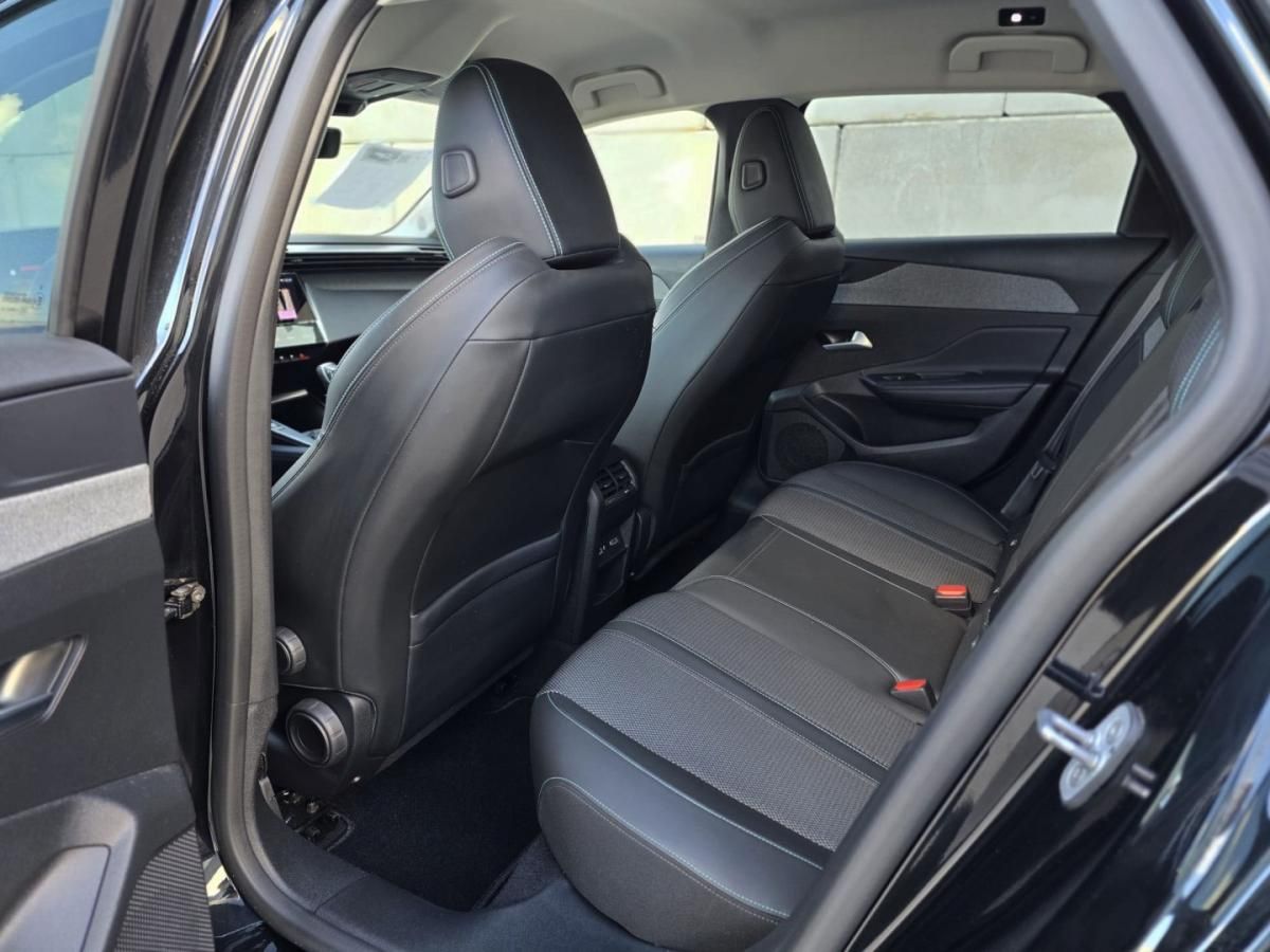 peugeot-308-sw-2022-diesel-1499cc