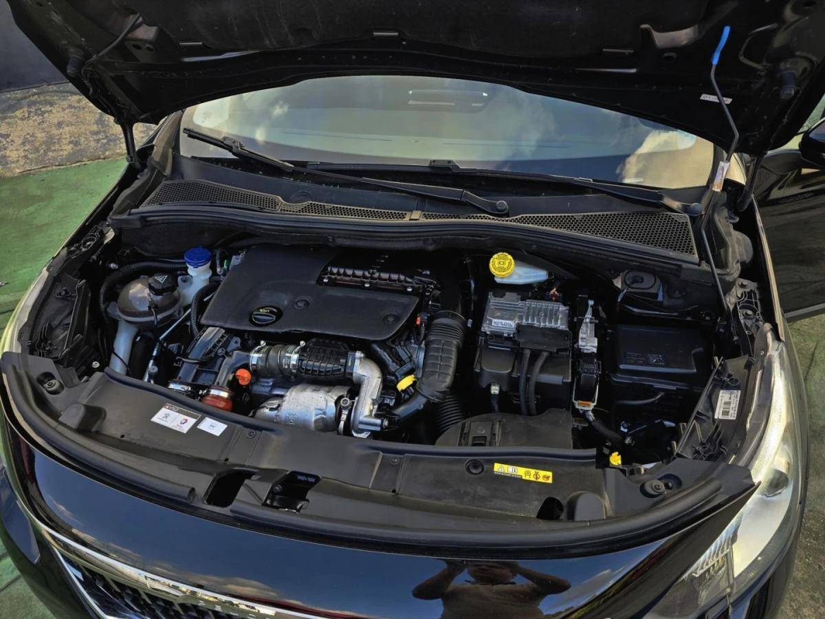 peugeot-2008-2017-diesel-1560cc