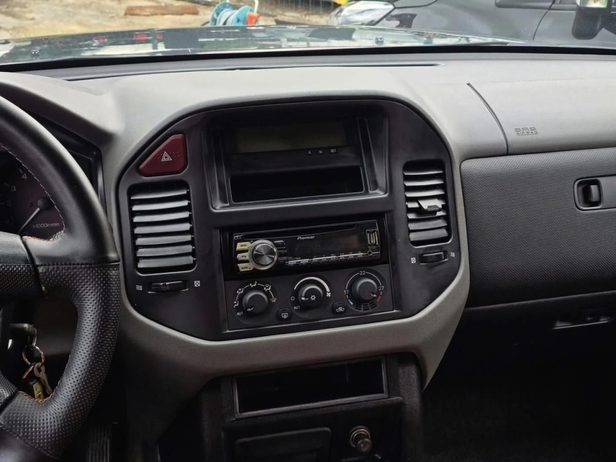 mitsubishi-pajero-2000-diesel-3200cc