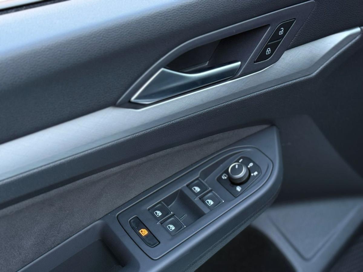 volkswagen-golf-variant-2024-gasolina-1498cc