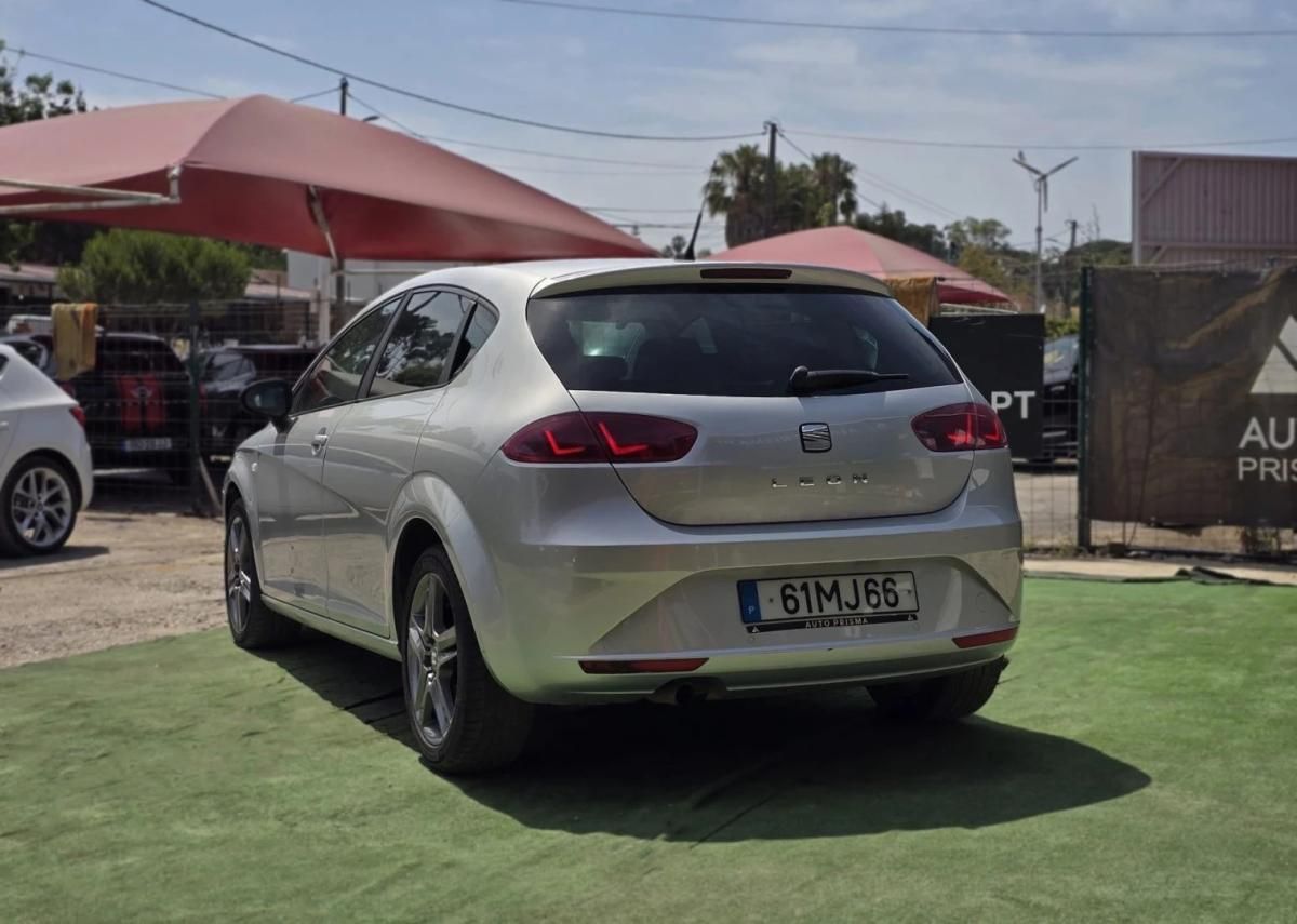 seat-leon-2011-diesel-1598cc
