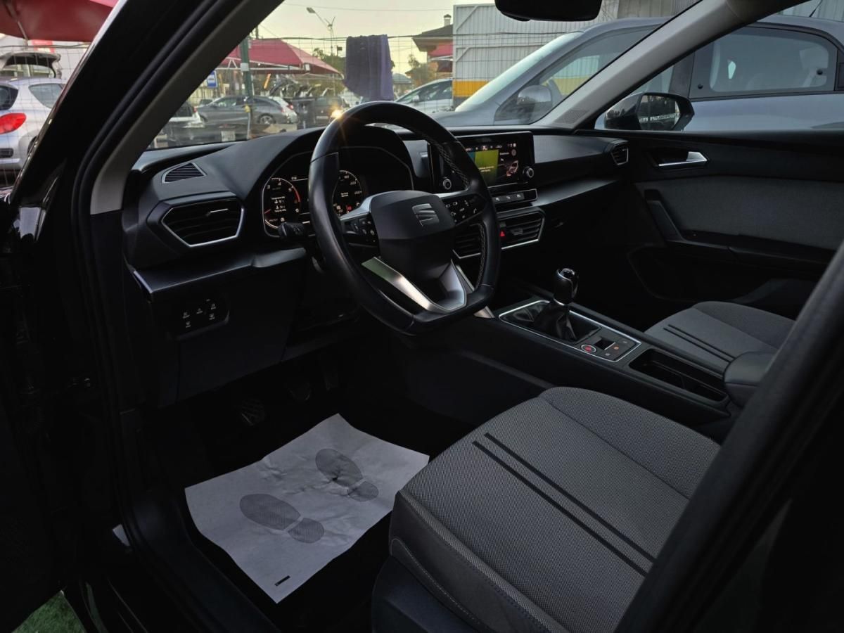 seat-leon-2023-diesel-1968cc