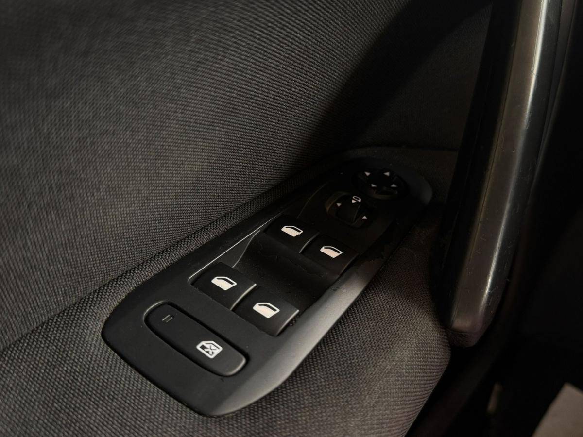 peugeot-308-2015-diesel-1560cc