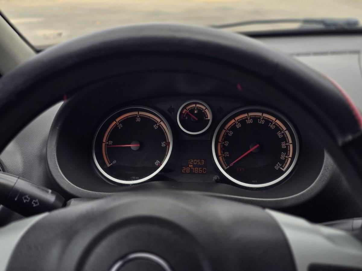 opel-corsa-2010-diesel-1248cc