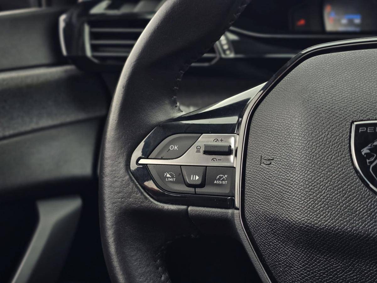 peugeot-308-sw-2022-diesel-1499cc