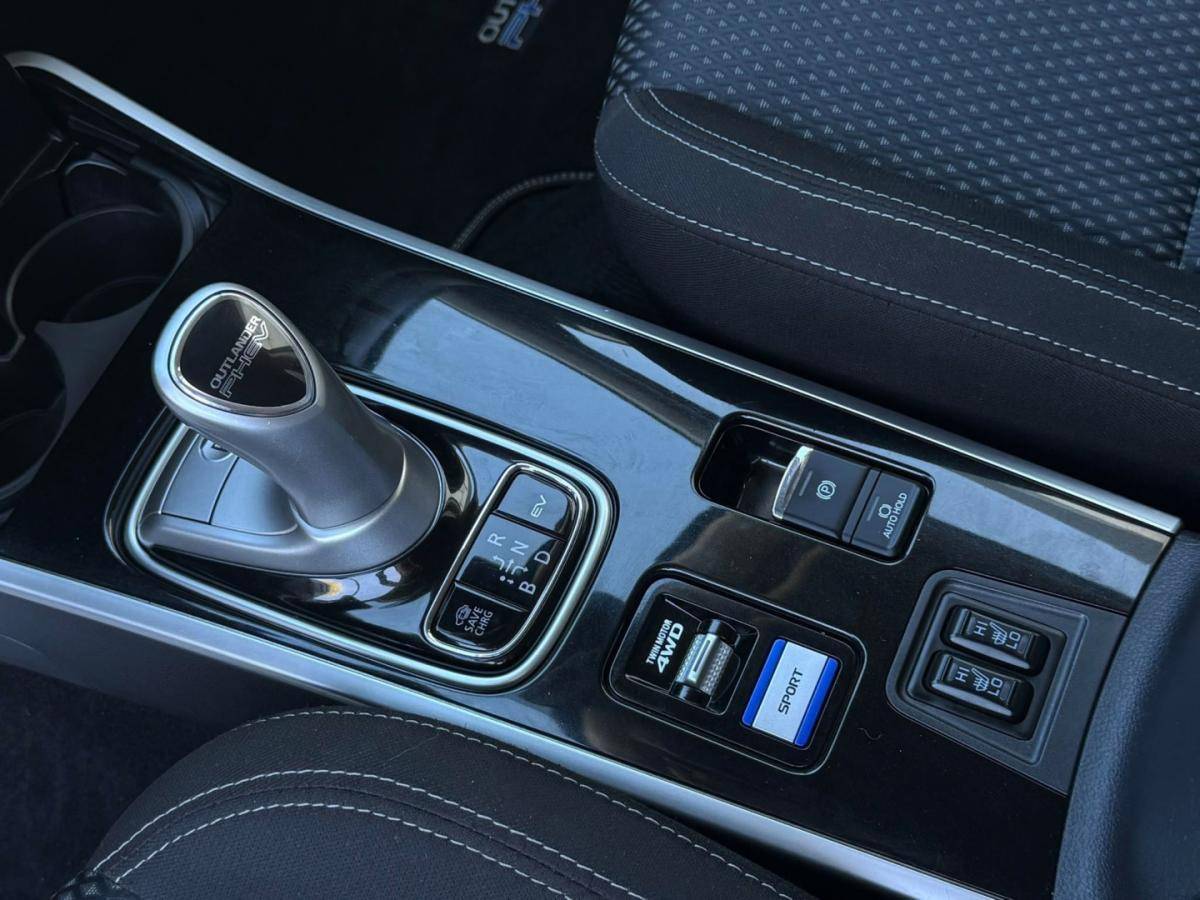 mitsubishi-outlander-2020-hibrido-2360cc