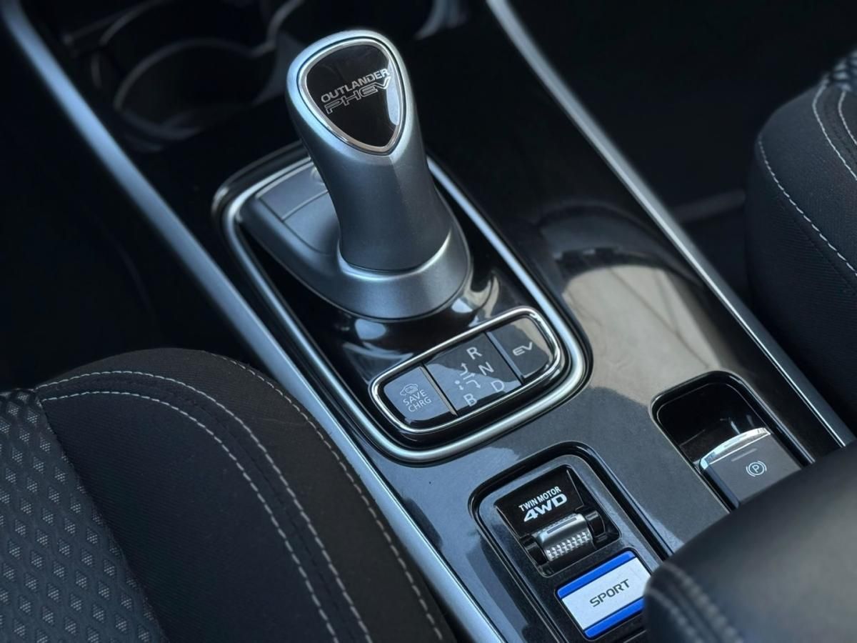 mitsubishi-outlander-2020-hibrido-2360cc