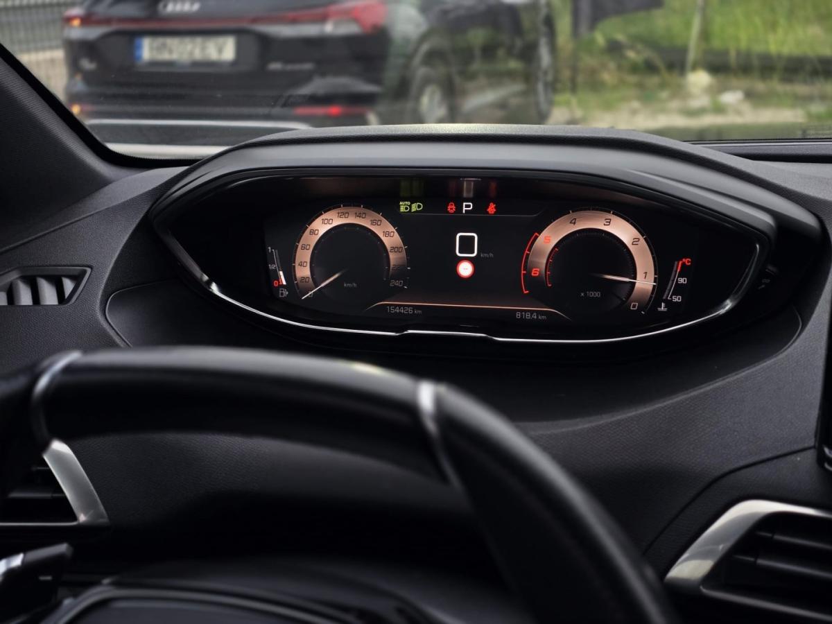 peugeot-5008-2021-diesel-1499cc