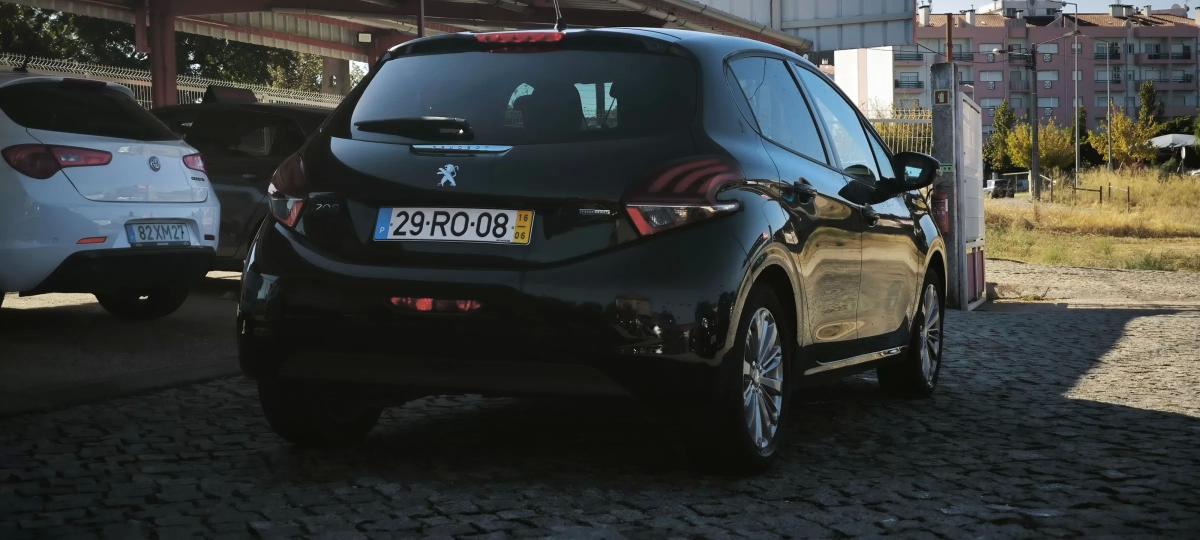 peugeot-208-2016-gasolina-1199cc