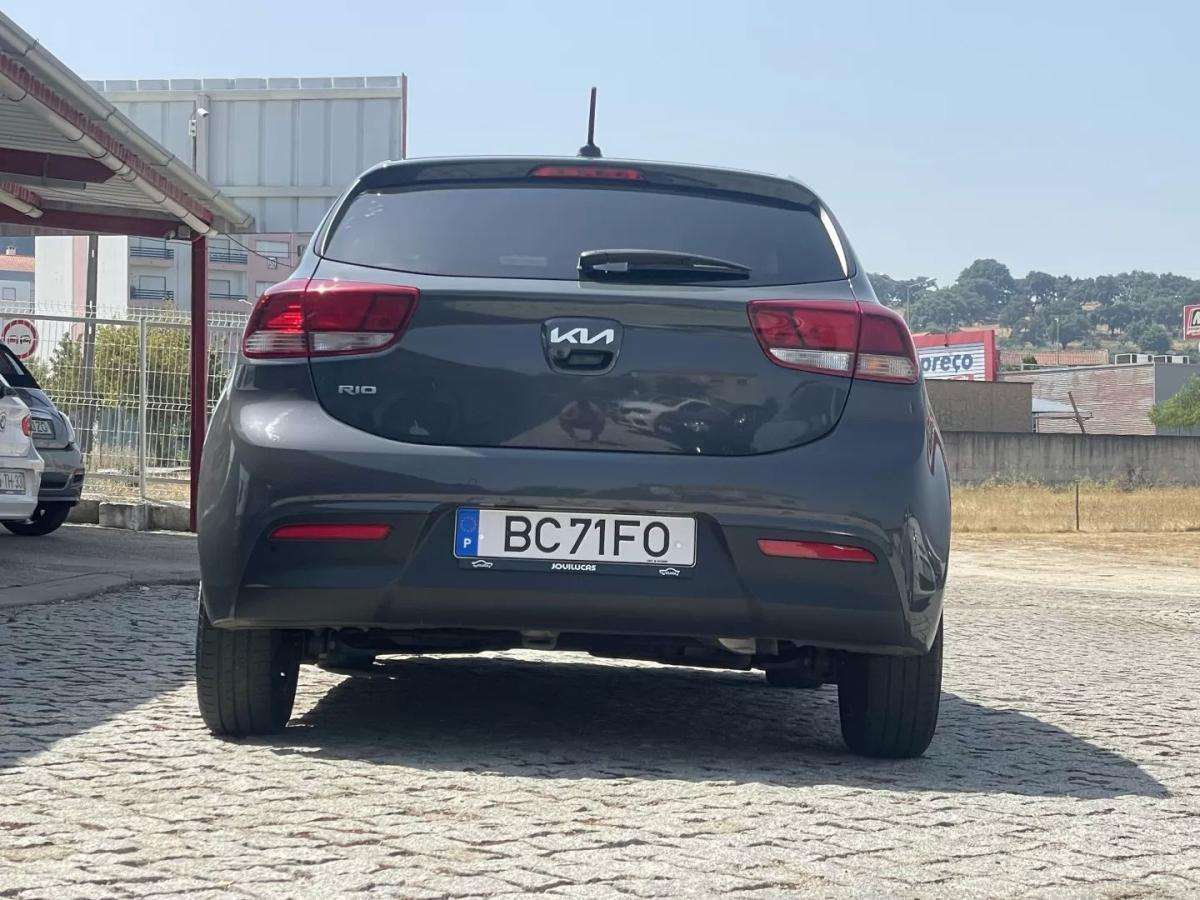 kia-rio-2023-gasolina-1197cc