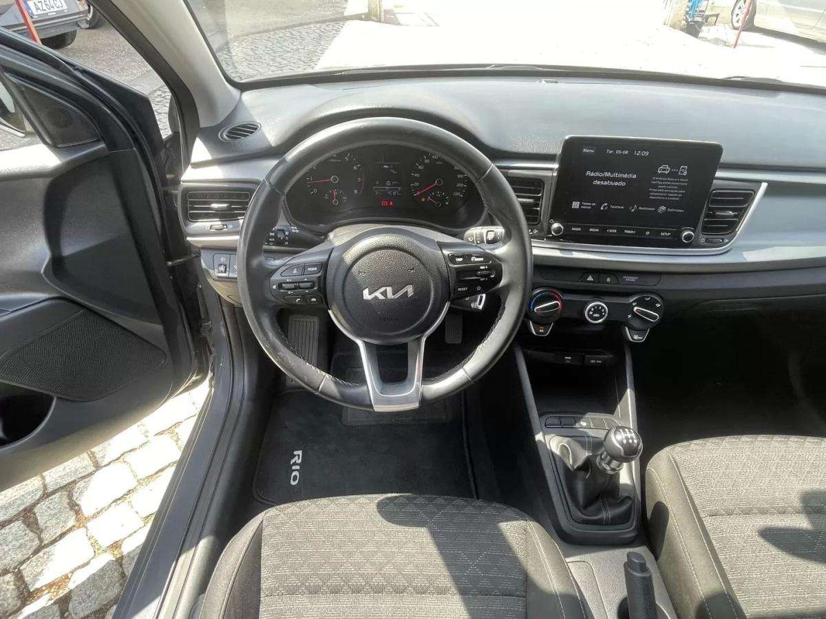 kia-rio-2023-gasolina-1197cc