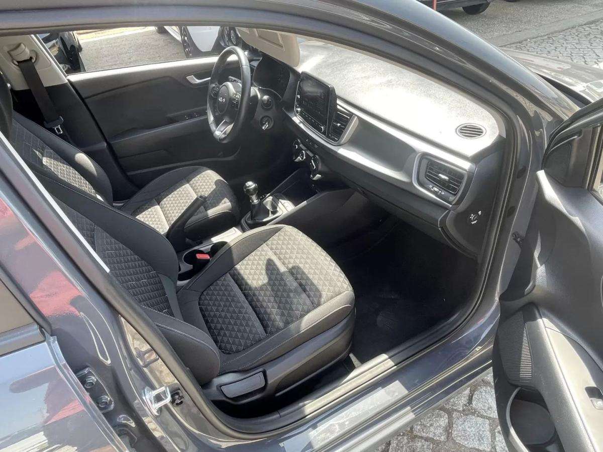 kia-rio-2023-gasolina-1197cc