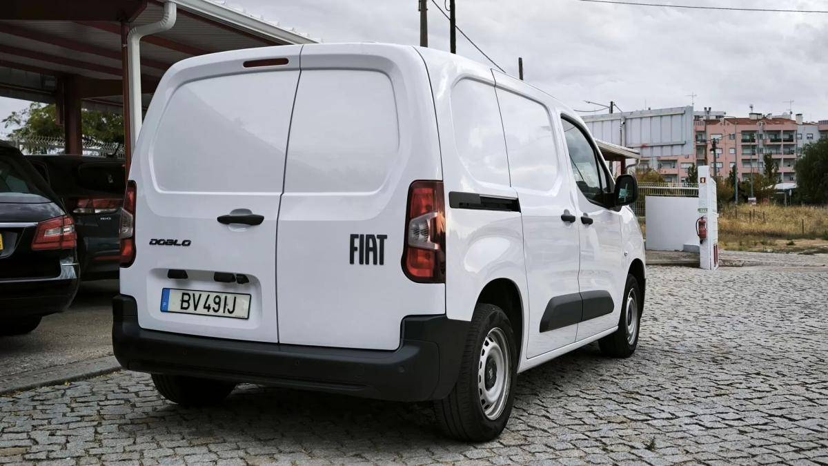 fiat-doblo-2025-diesel-1499cc