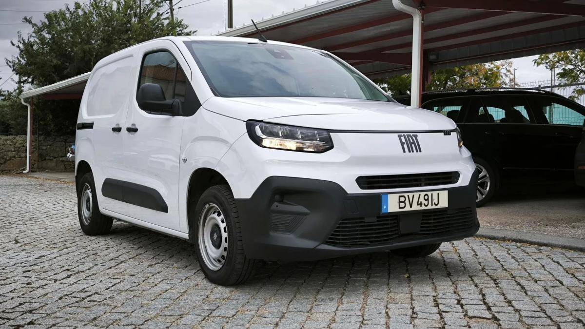 fiat-doblo-2025-diesel-1499cc