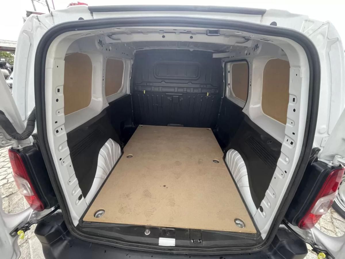 fiat-doblo-2025-diesel-1499cc