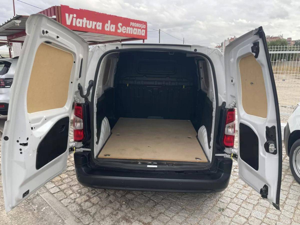 fiat-doblo-2025-diesel-1499cc