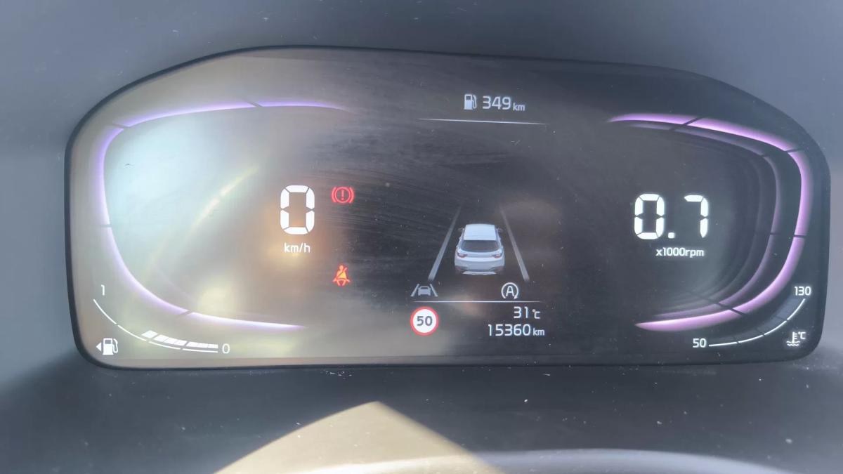 kia-stonic-2025-gasolina-1197cc