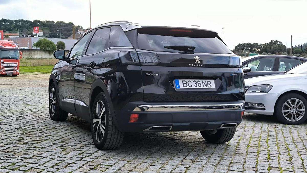 peugeot-3008-2023-hibrido-1598cc