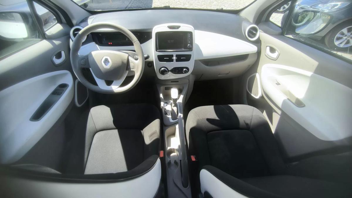 renault-zoe-2017-eletrico-200cc