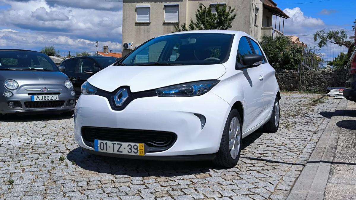 renault-zoe-2017-eletrico-200cc