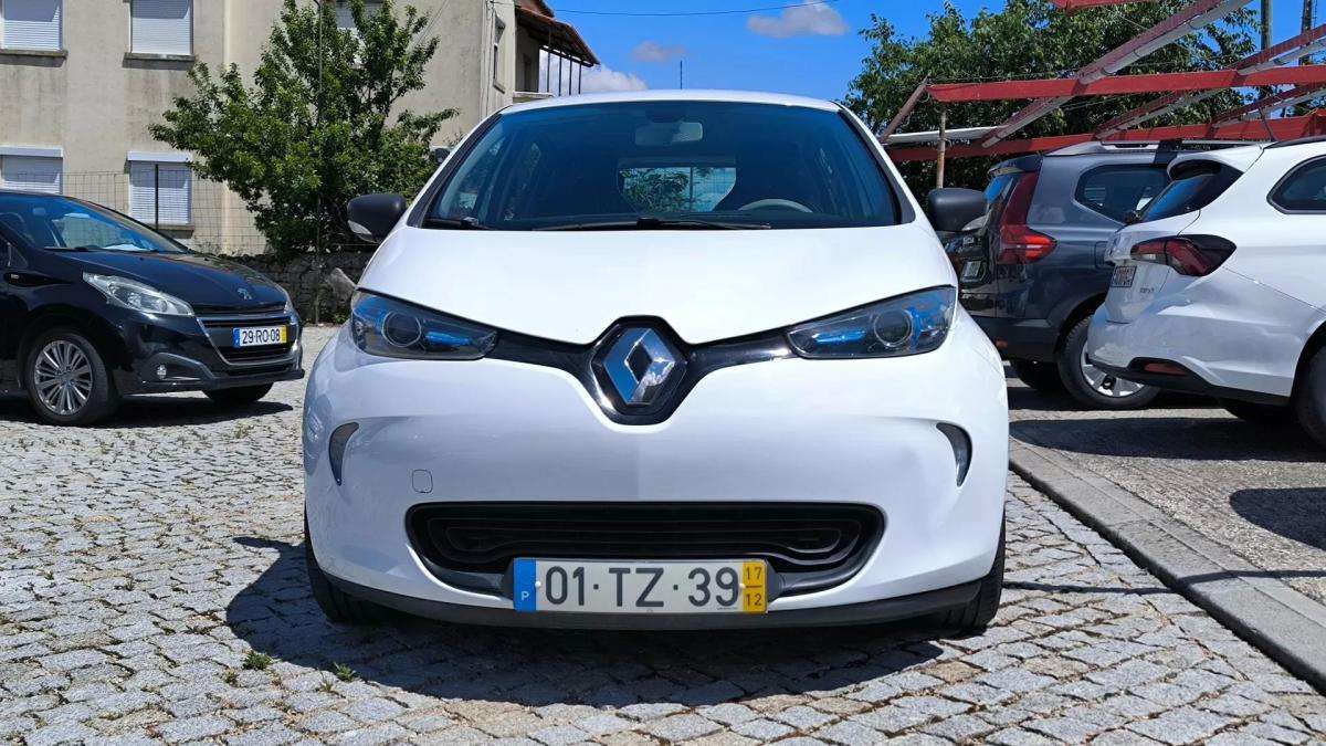 renault-zoe-2017-eletrico-200cc