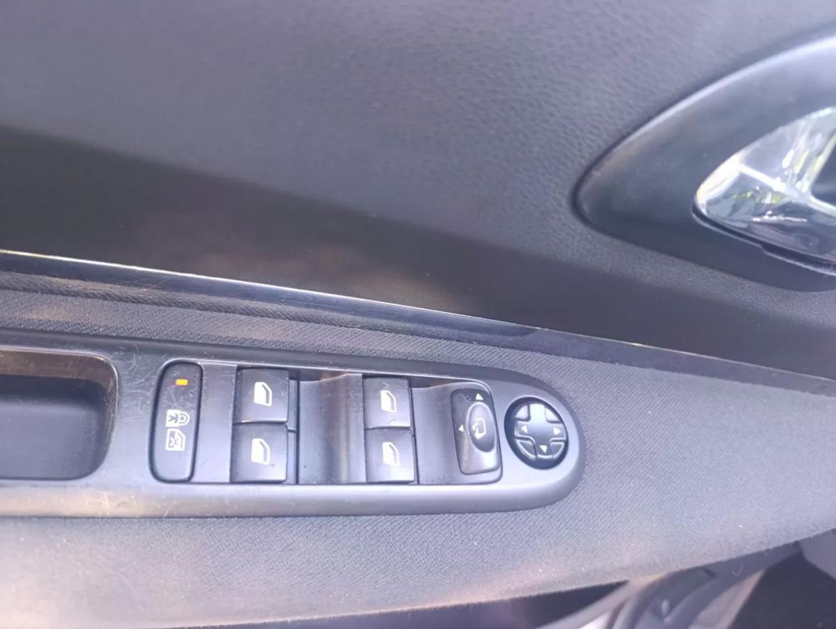 peugeot-3008-2013-hibrido-a-diesel-1997cc