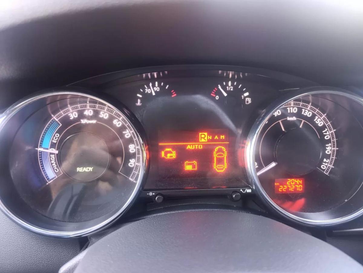 peugeot-3008-2013-hibrido-a-diesel-1997cc