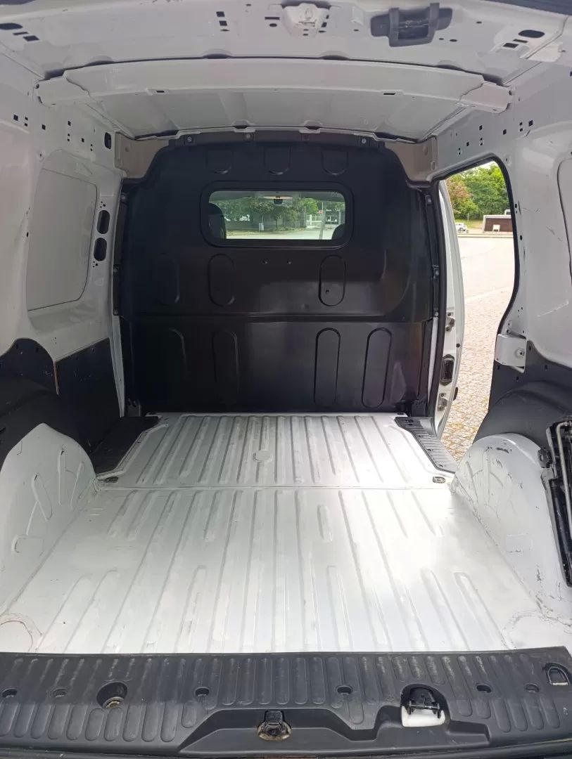 renault-kangoo-2020-eletrico-200cc