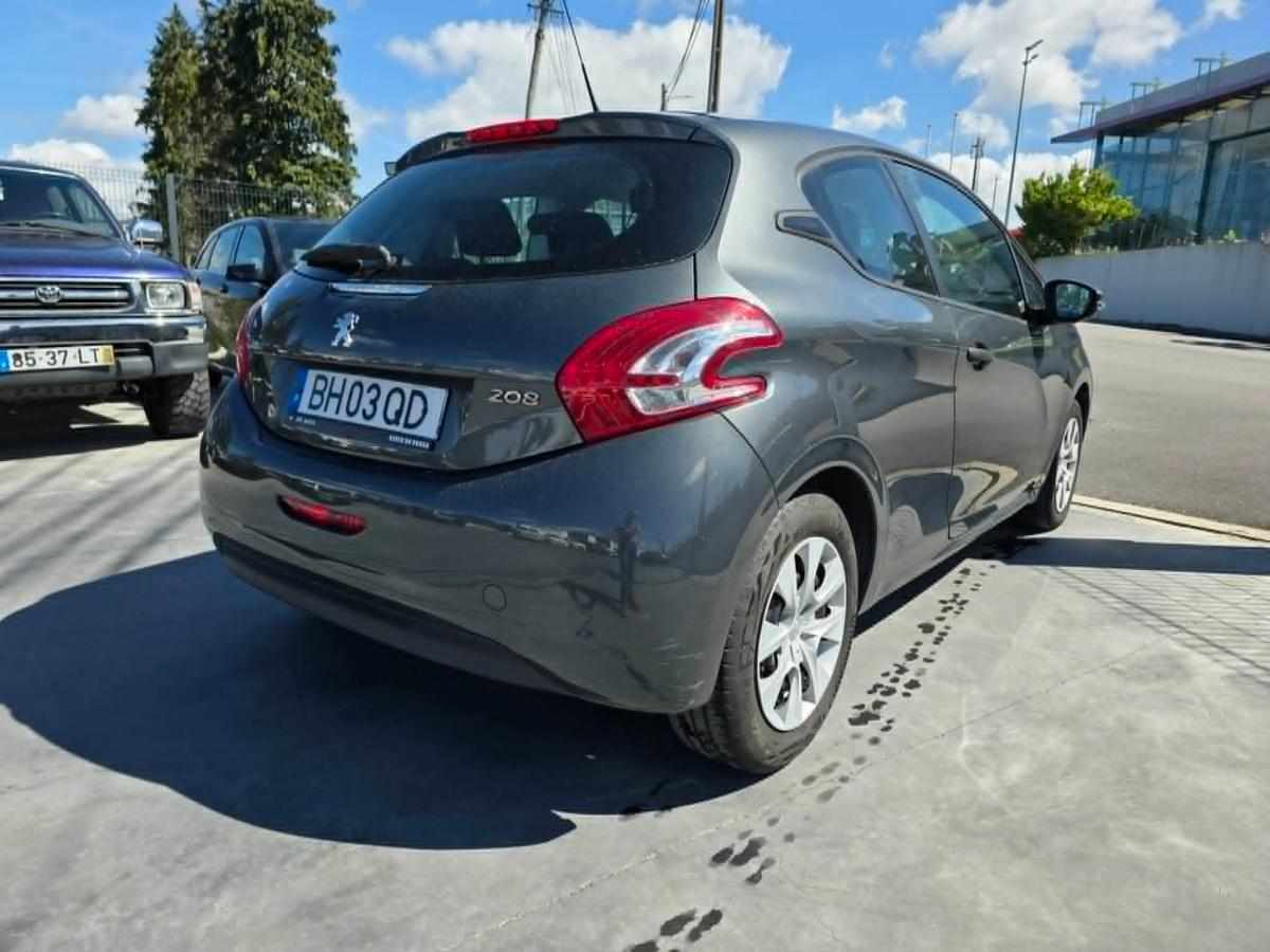 peugeot-208-1-2-vti-2013-gasolina-1199cc