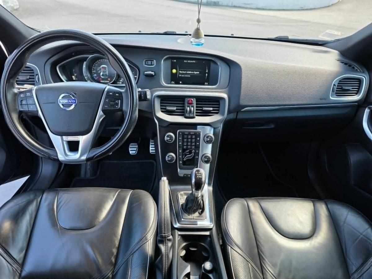volvo-v40-1-6-d2-2014-diesel-1560cc