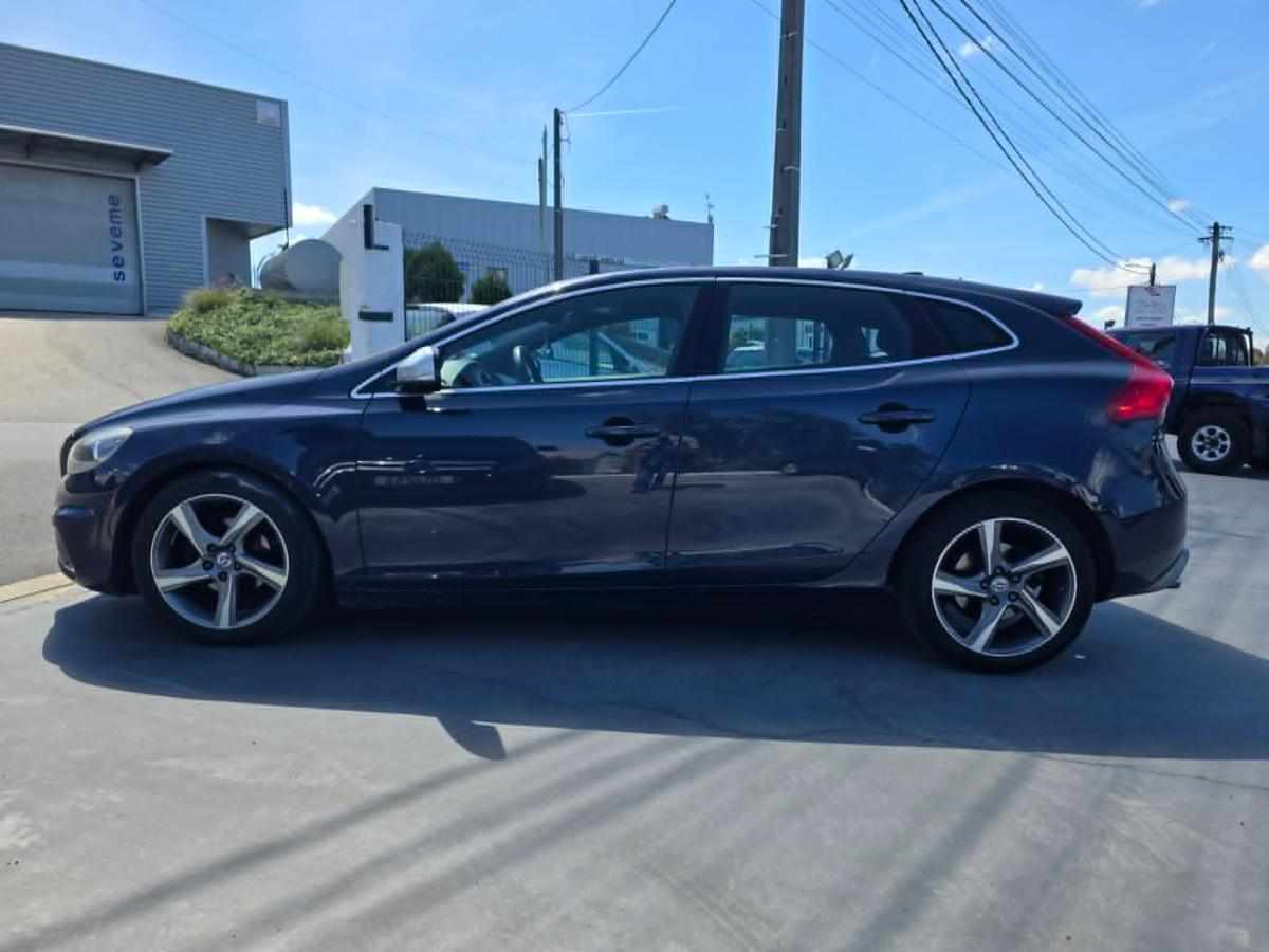 volvo-v40-1-6-d2-2014-diesel-1560cc