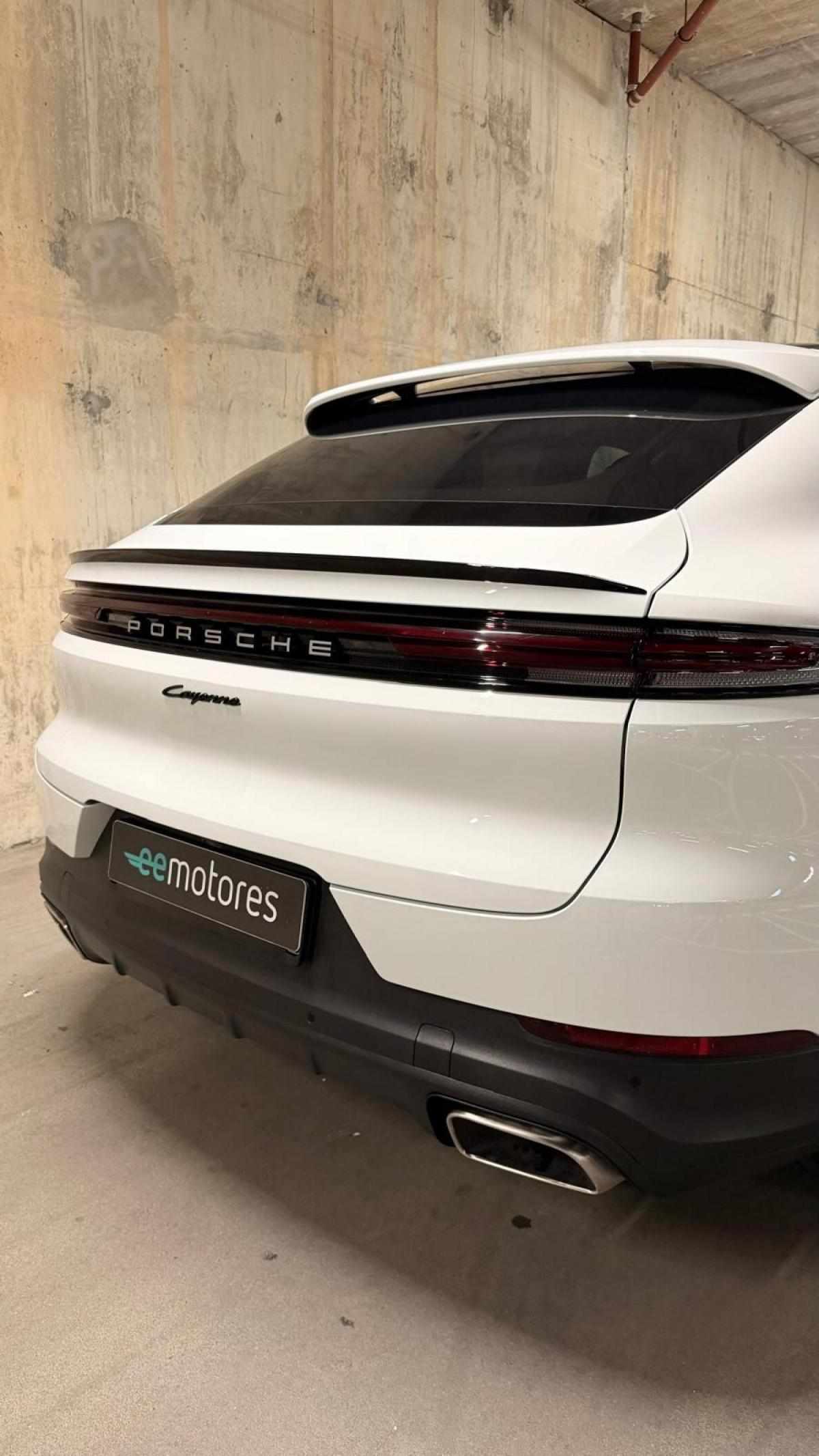 porsche-cayenne-2024-hibrido-a-gasolina-2995cc