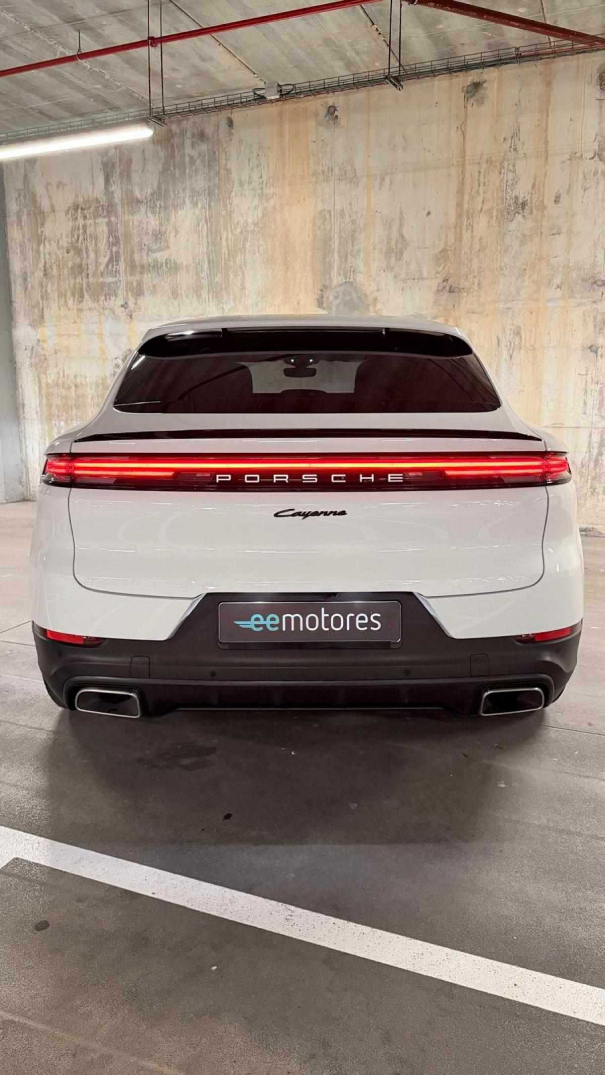 porsche-cayenne-2024-hibrido-a-gasolina-2995cc