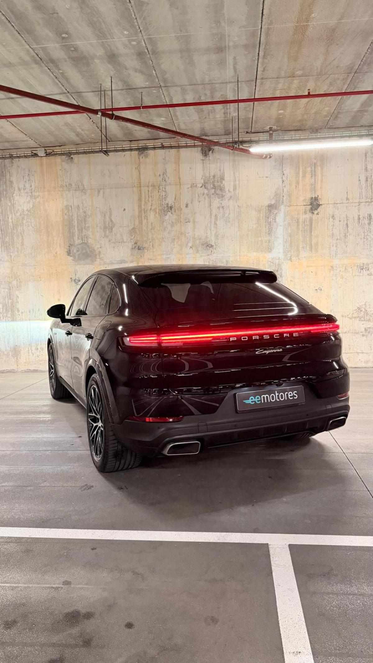 porsche-cayenne-2024-hibrido-a-gasolina-2995cc