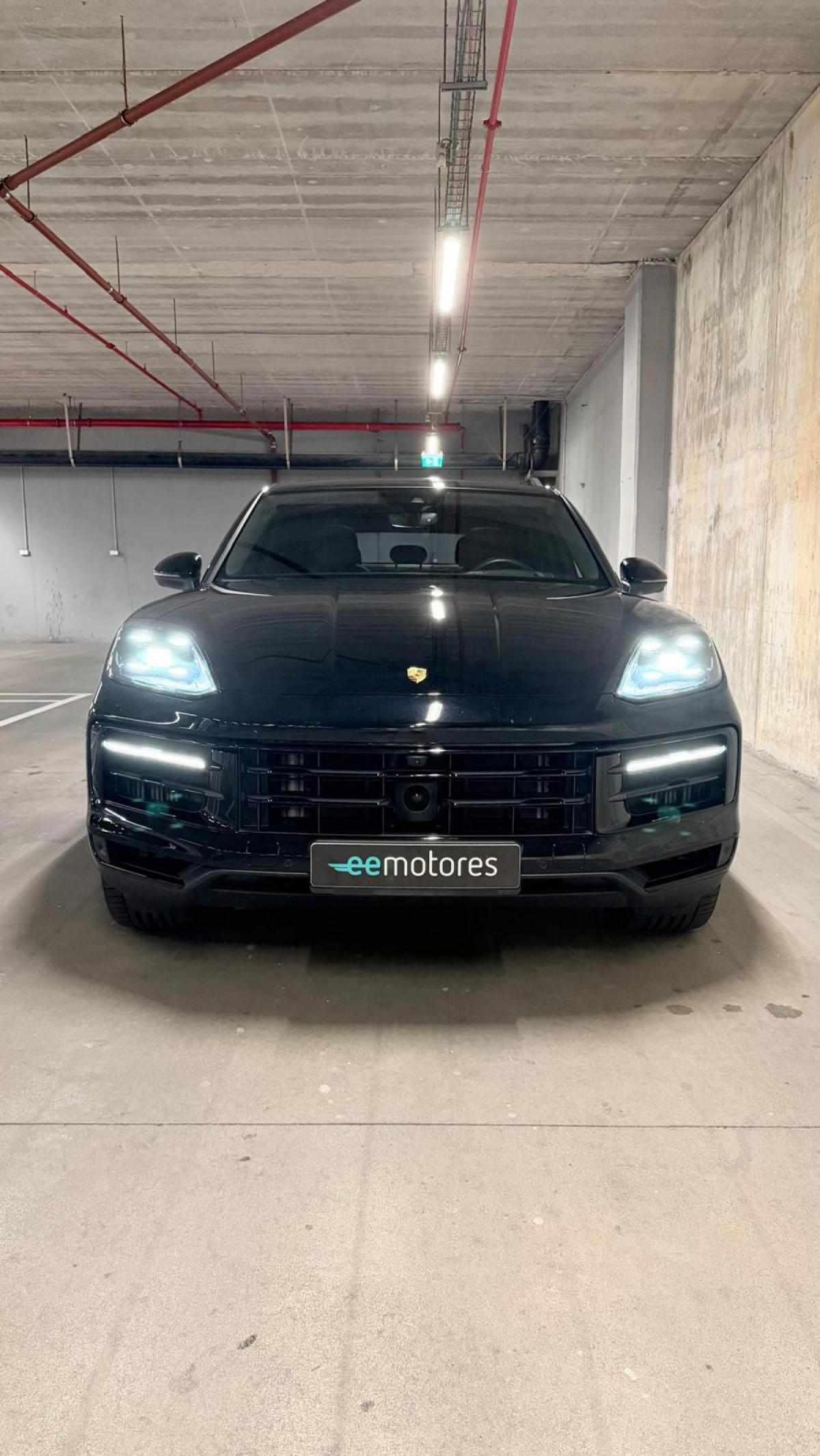 porsche-cayenne-2024-hibrido-a-gasolina-2995cc