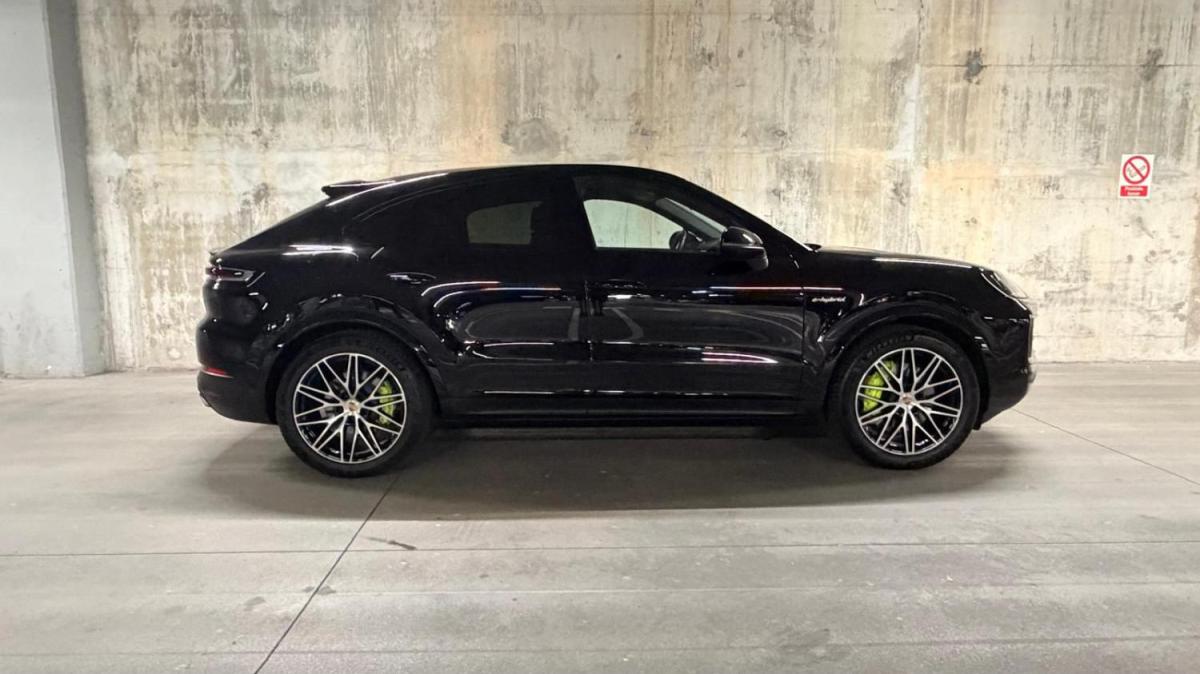 porsche-cayenne-2024-hibrido-a-gasolina-2995cc