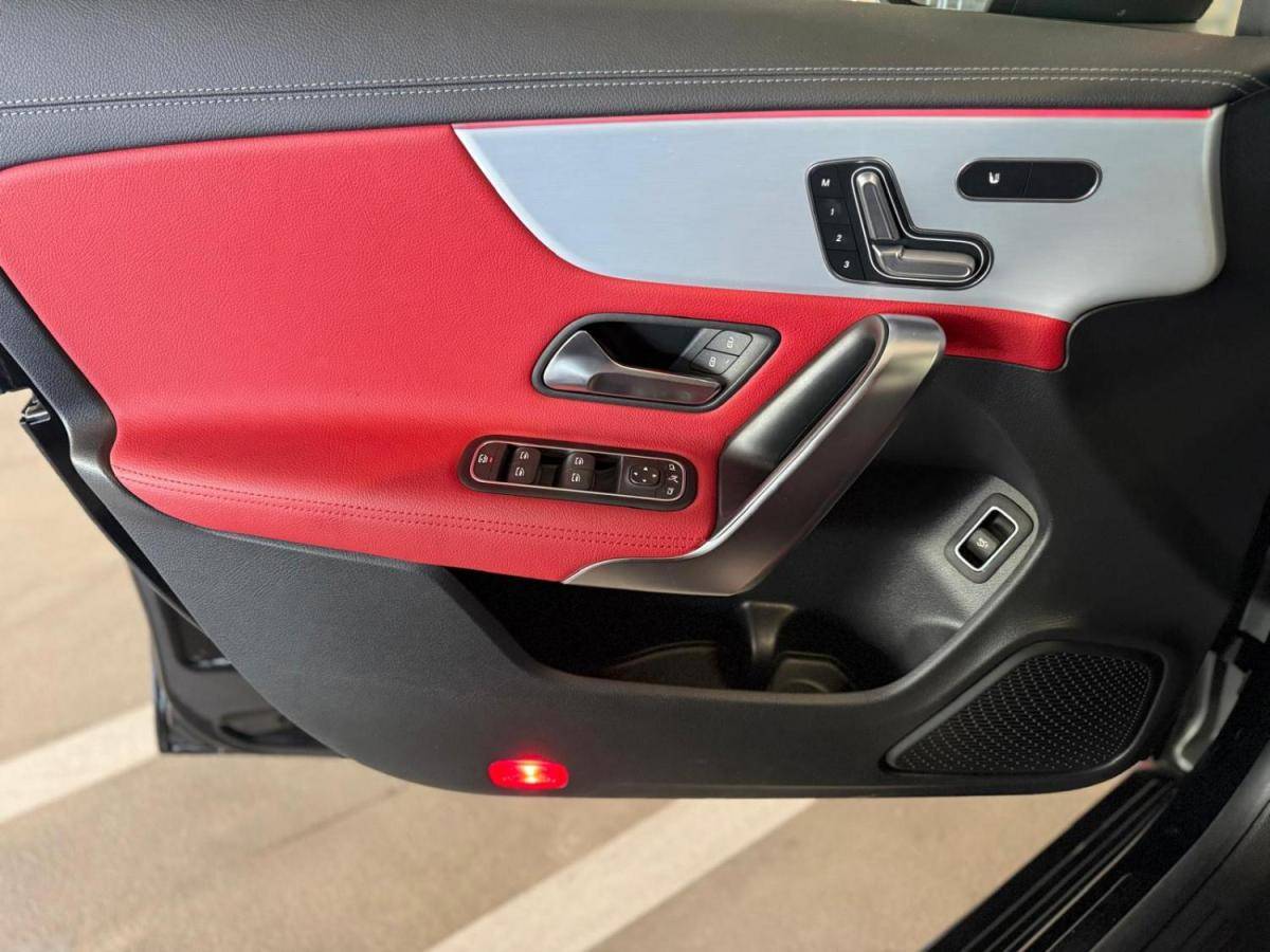 mercedes-benz-cla-2023-gasolina-1991cc