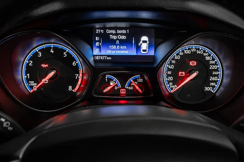 ford-focus-2017-gasolina-2261cc