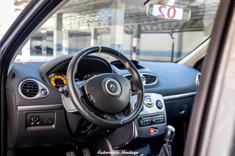 renault-clio-2011-gasolina-1998cc