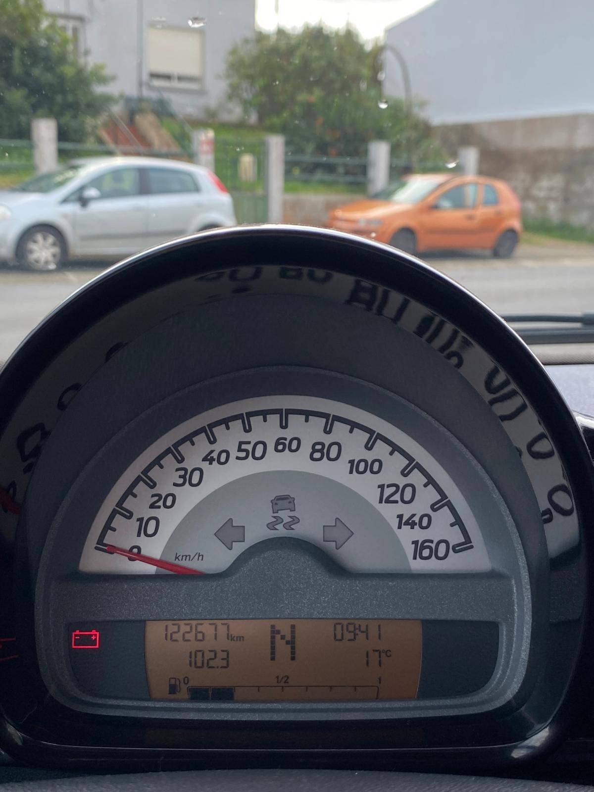 smart-fortwo-2011-diesel-799cc
