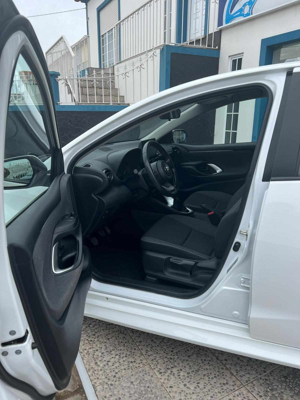 toyota-yaris-2021-gasolina-998cc