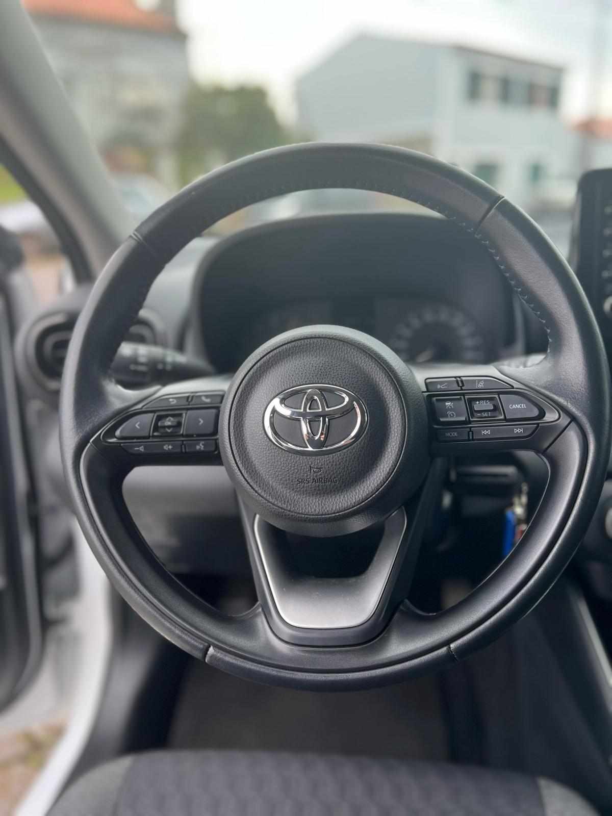 toyota-yaris-1-0-vvt-i-2021-gasolina-998cc