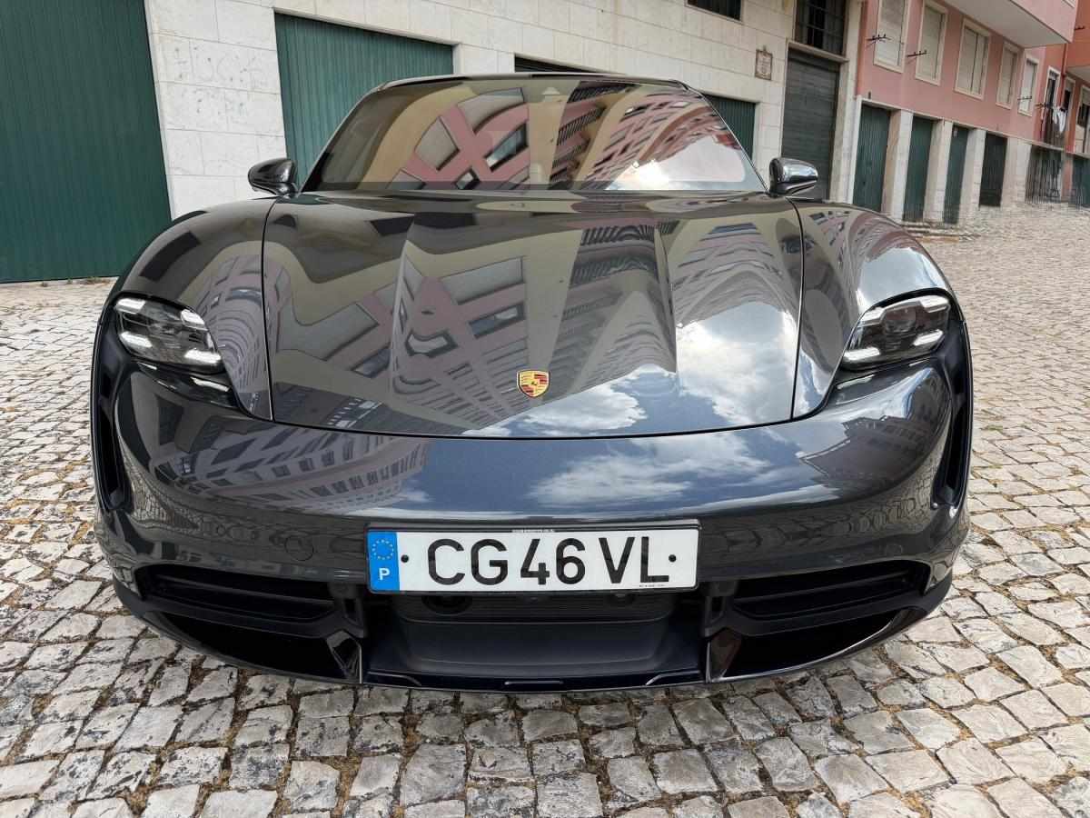 porsche-taycan-2022-eletrico-500cc