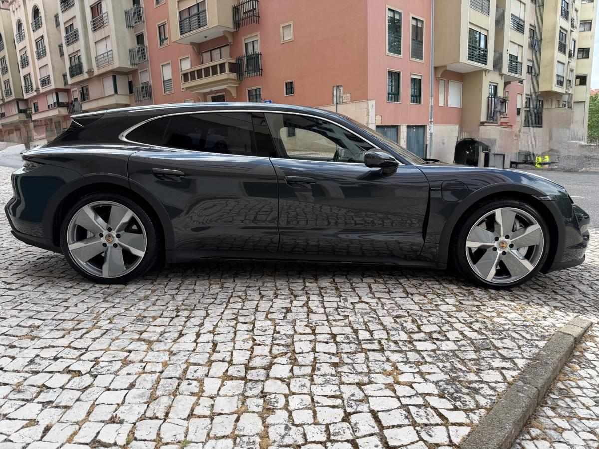 porsche-taycan-2022-eletrico-500cc