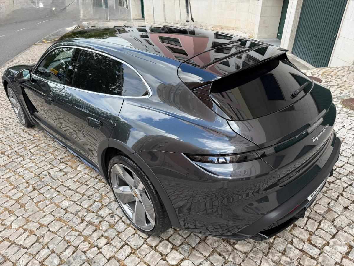 porsche-taycan-2022-eletrico-500cc