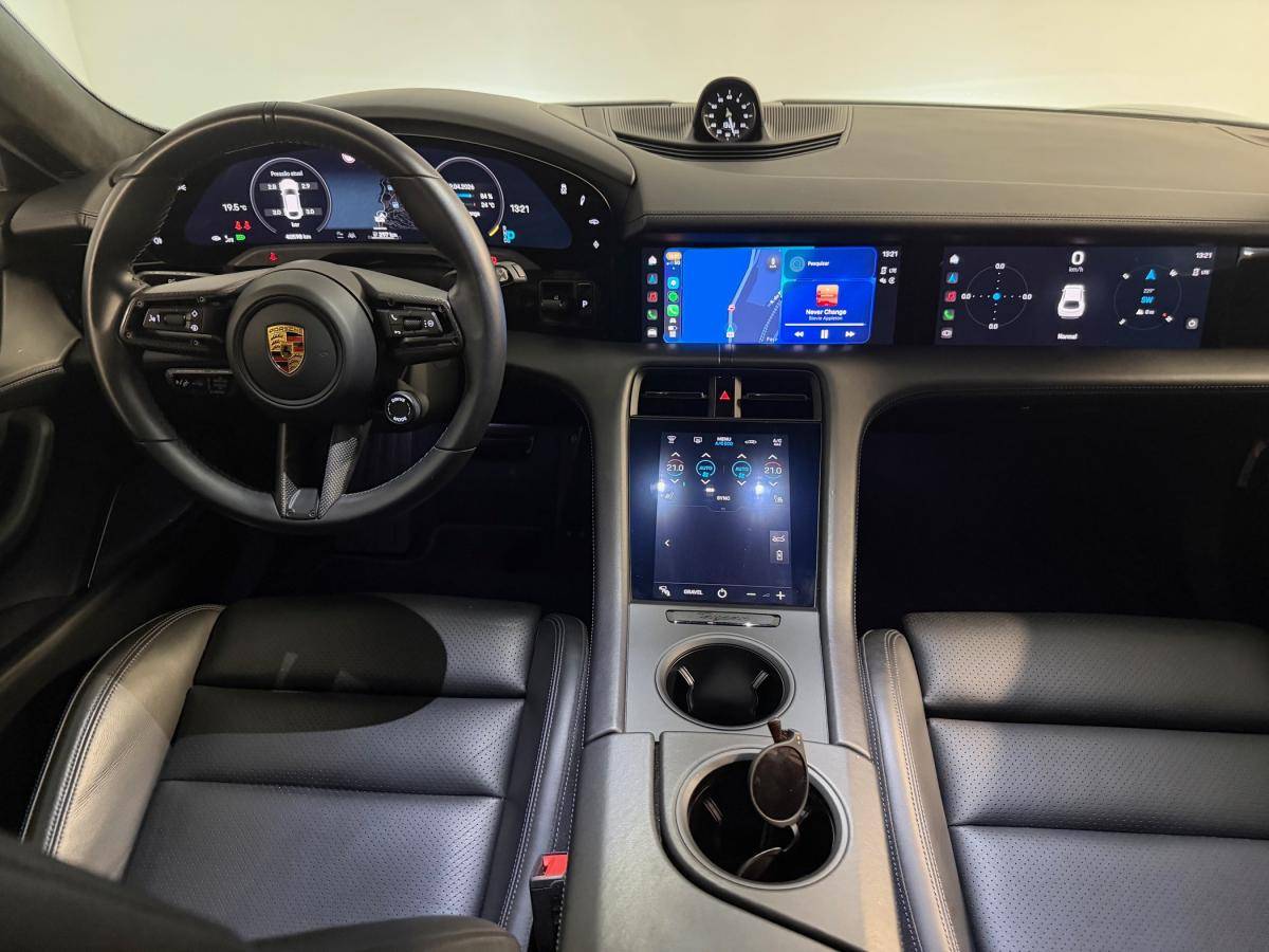 porsche-taycan-2022-eletrico-500cc