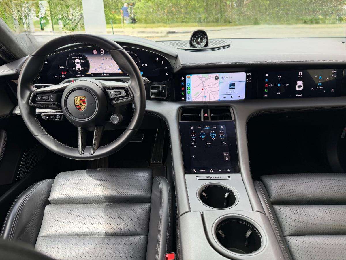 porsche-taycan-2022-eletrico-500cc